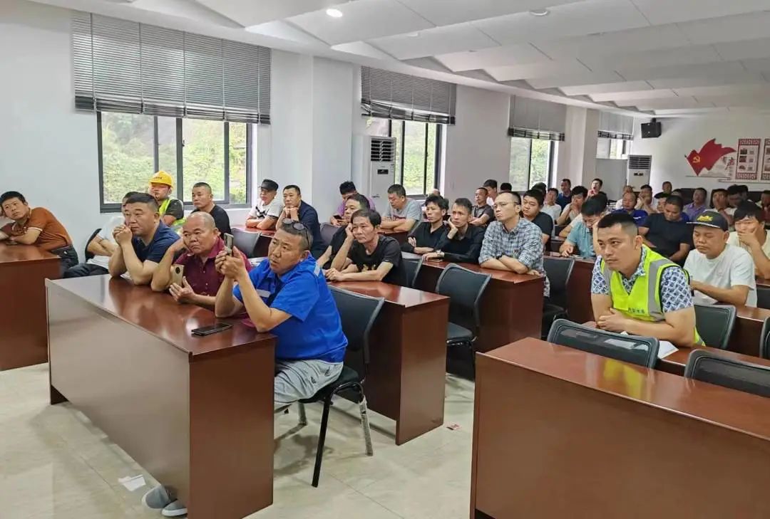 亞通資訊 | 強化崗位練兵，提升技能水平 ——南安水務公司開展管道安裝工藝培訓會