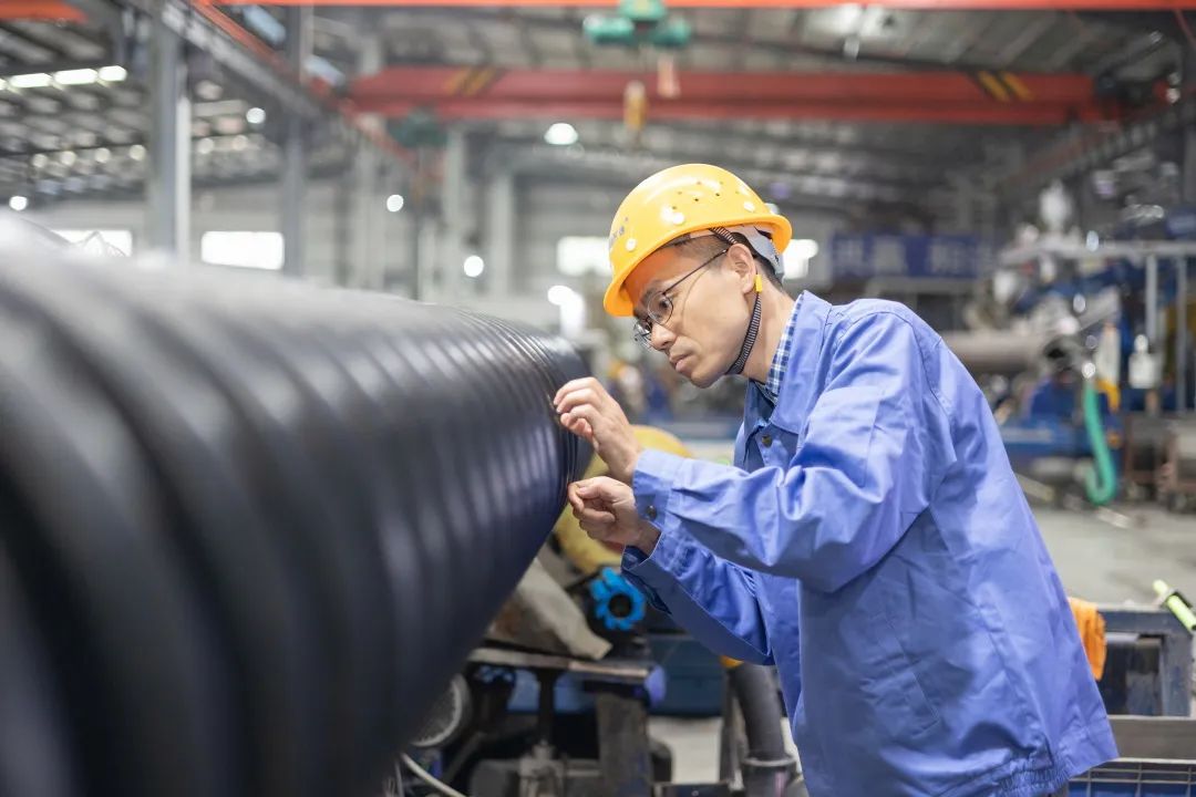 亞通資訊 | 亞通公司黨支部書記、營銷副總監(jiān)吳亞平榮獲“福清十大工匠”