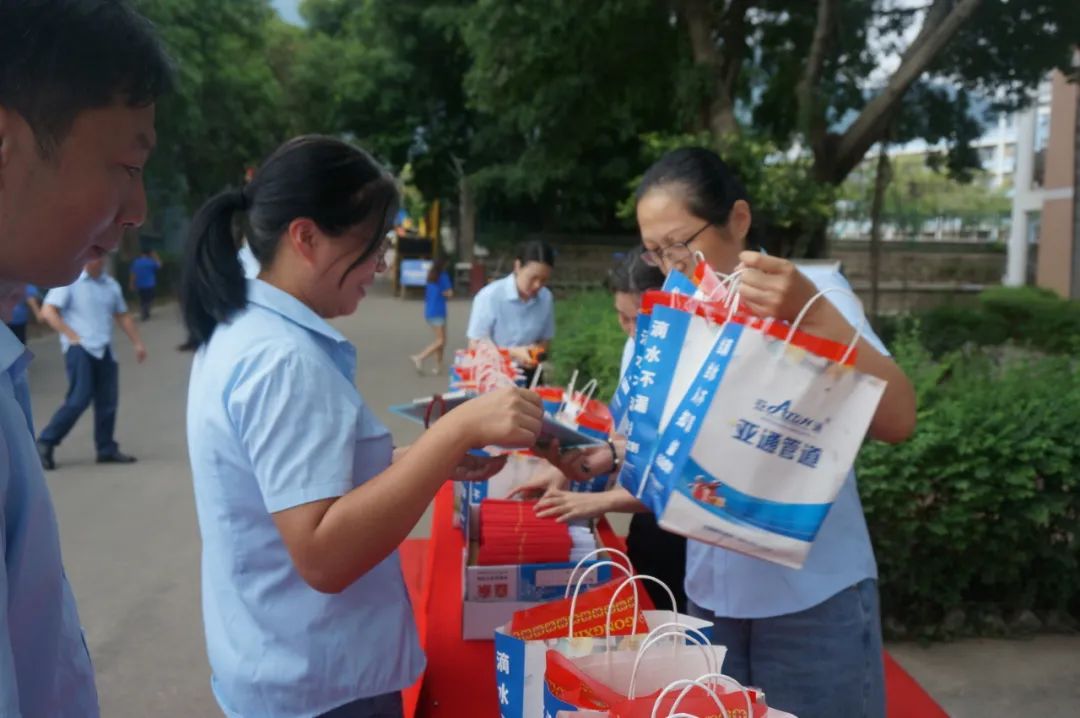 1697075375889122.jpg 11.jpg